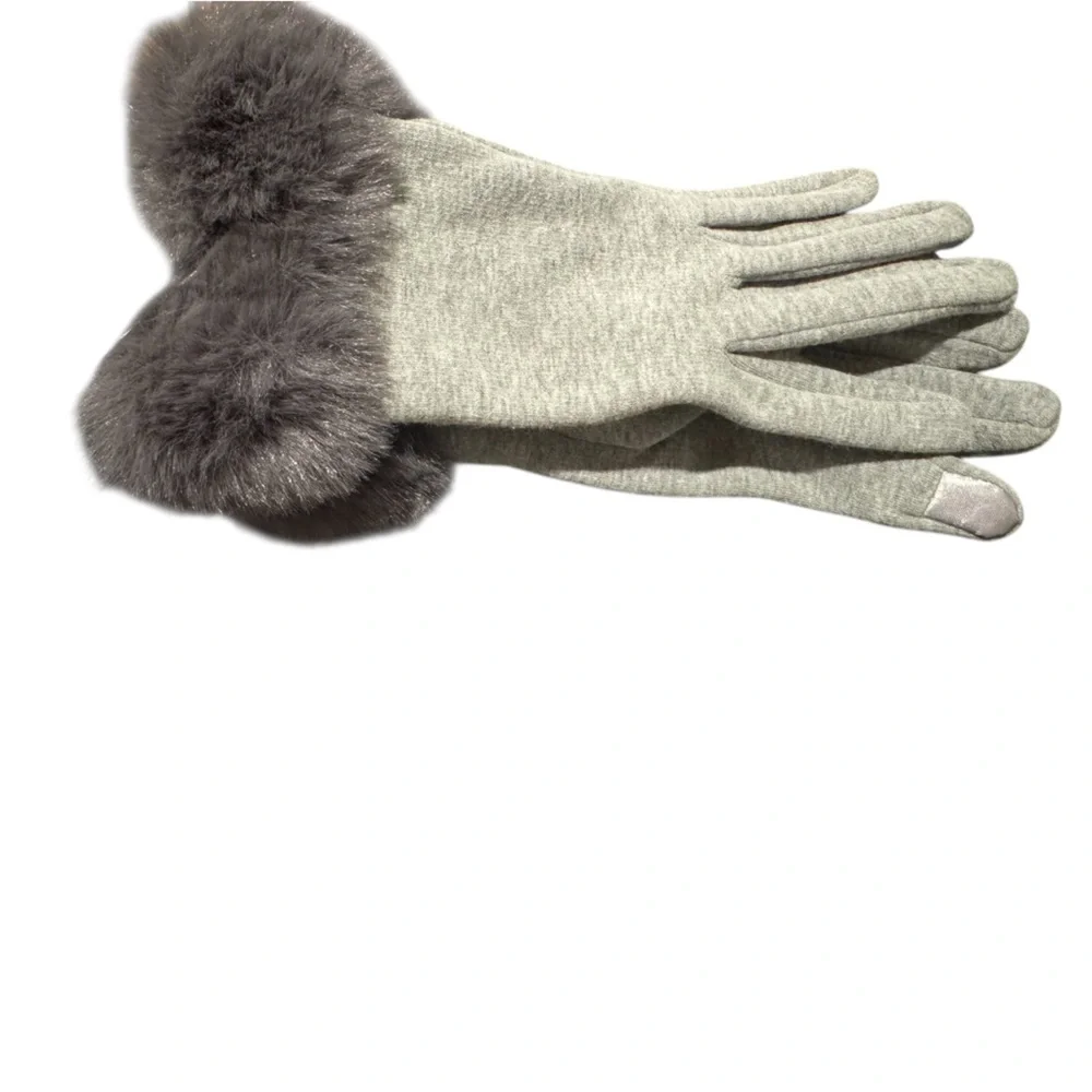 NWT Marcus Adler‎ Grey Gloves Faux Fur Trim Winter w/ Touchscreen Technology